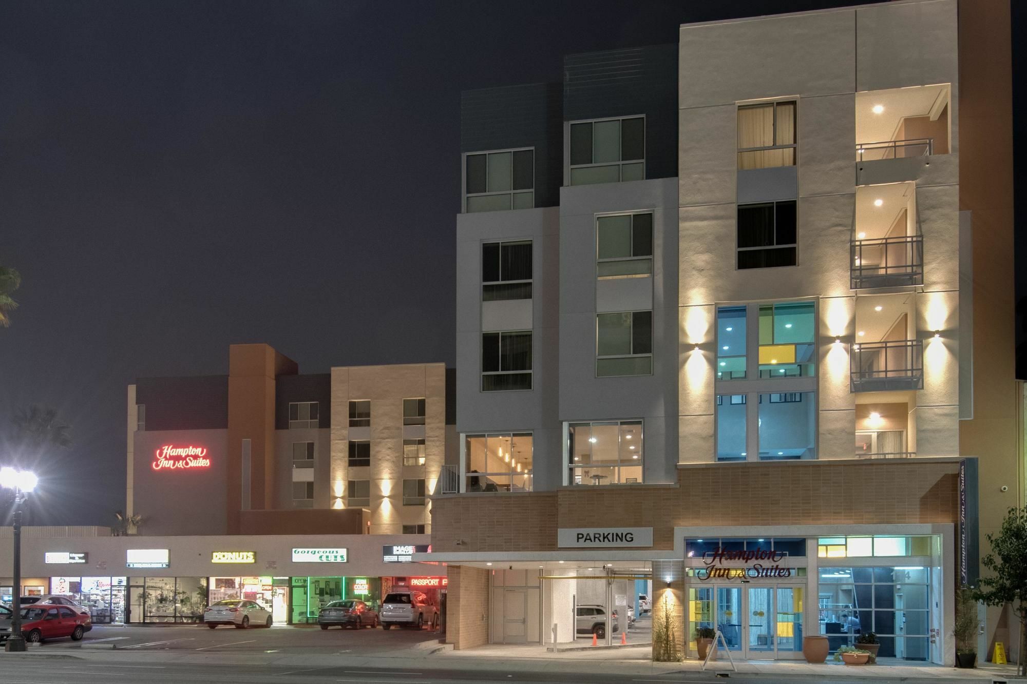 Hampton Inn & Suites Los Angeles - Glendale Exterior photo