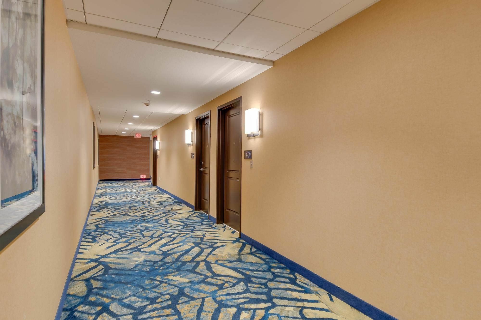 Hampton Inn & Suites Los Angeles - Glendale Exterior photo
